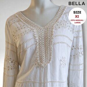 BELLA White Embroidered Tunic Top – Size XI (Fits Medium/Large)